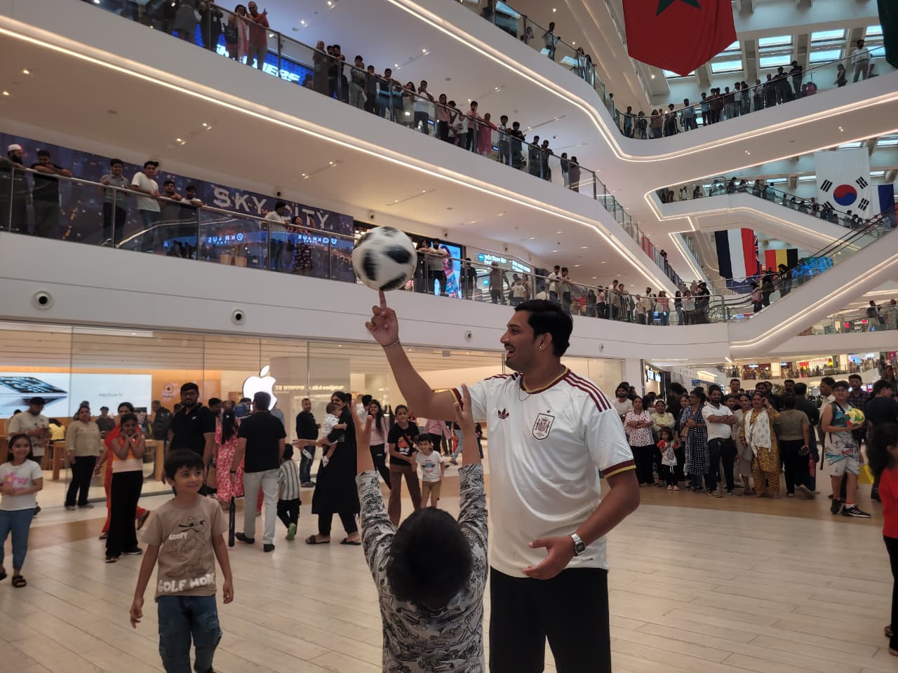 Sky City Mall Brings the Spirit of Football to Life with an Immersive Fan Experience